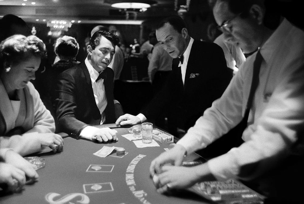 hhpoker官方客服微信